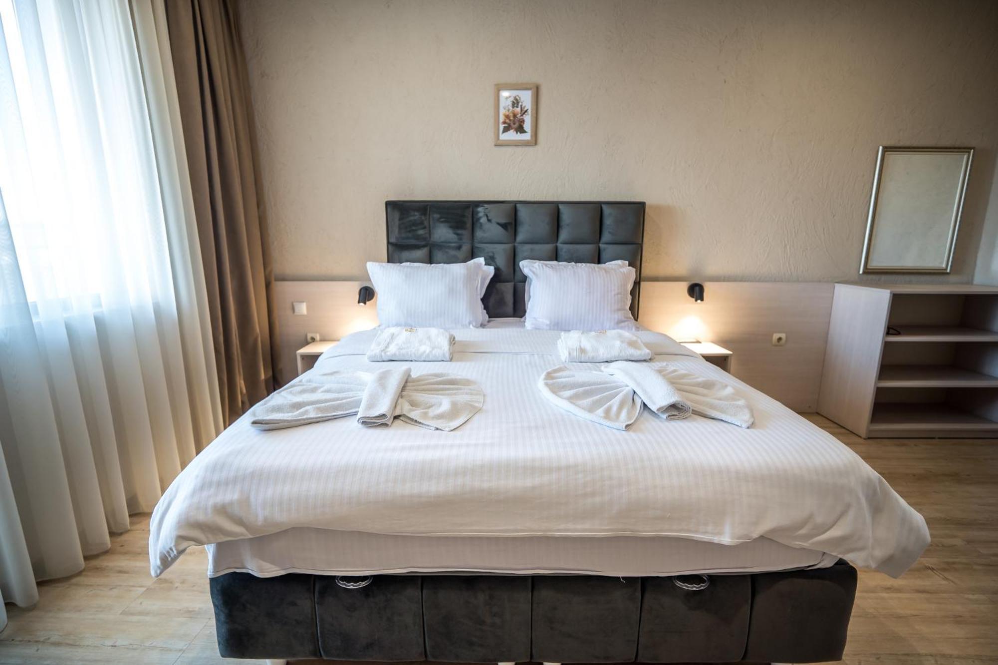 Hotel Royal Bath Banya  Exterior photo